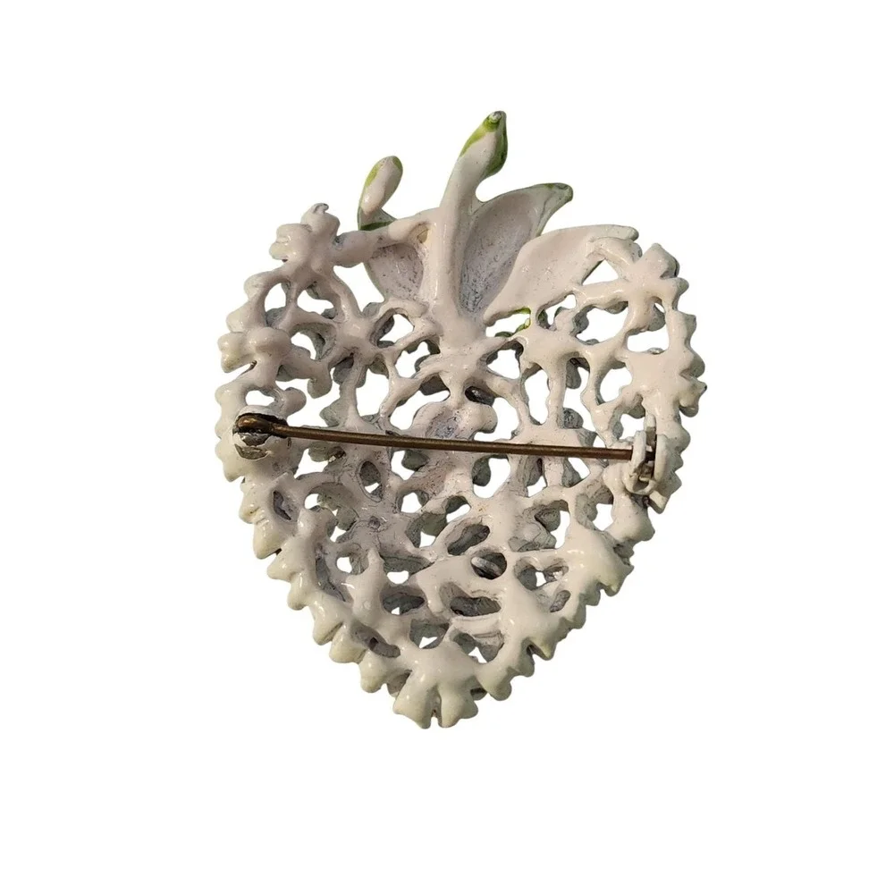 Vintage MOD‎ white enamel strawberry pink rhinestone flowers brooch pin